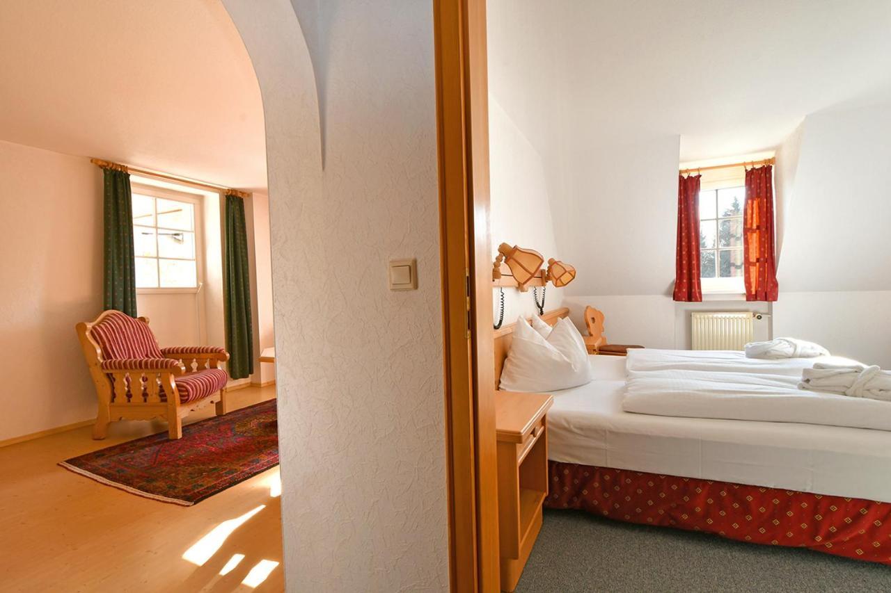 Hermsdorf  Landhotel Altes Zollhaus מראה חיצוני תמונה