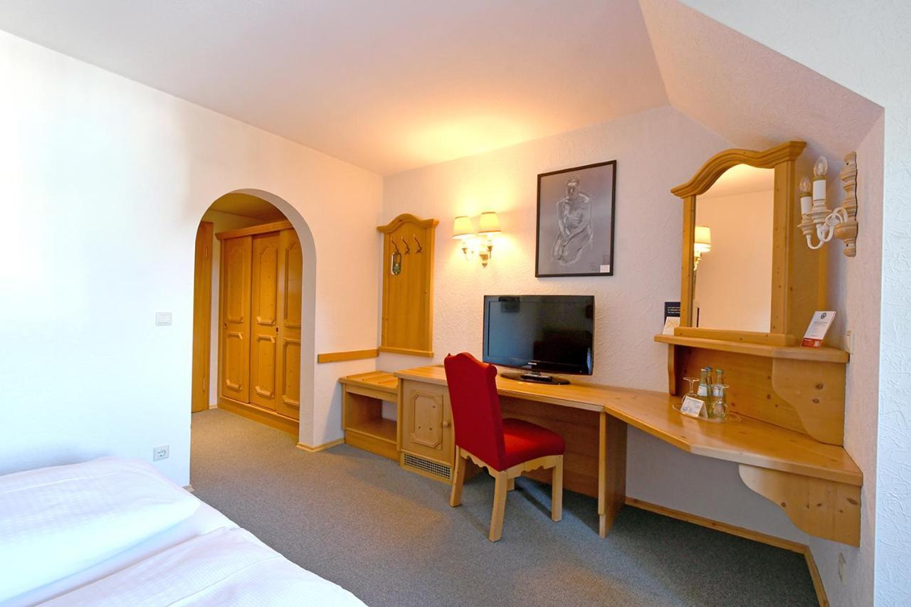 Hermsdorf  Landhotel Altes Zollhaus מראה חיצוני תמונה