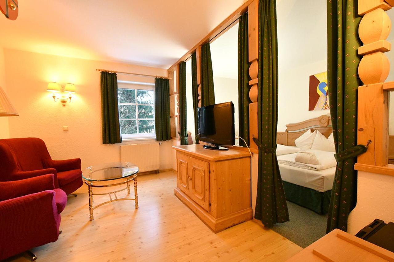 Hermsdorf  Landhotel Altes Zollhaus מראה חיצוני תמונה